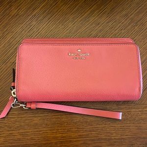 kate spade wristlet